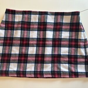 Plaid Abercrombie size XL skirt NWT